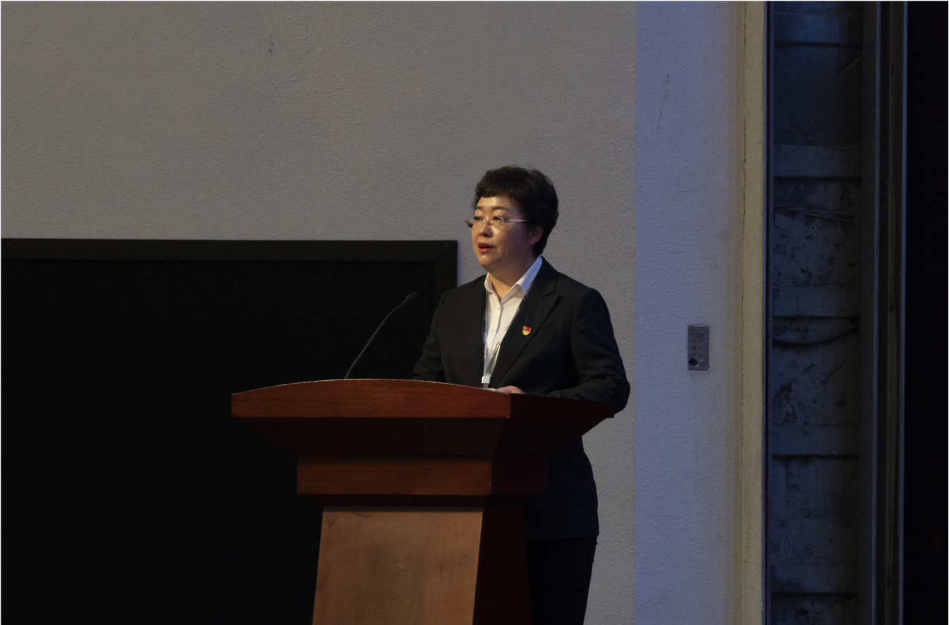 “襄盛舉 聚合力 創(chuàng)佳績”鞍勤集團、溫泉集團、公服集團2022年表彰大會隆重舉行