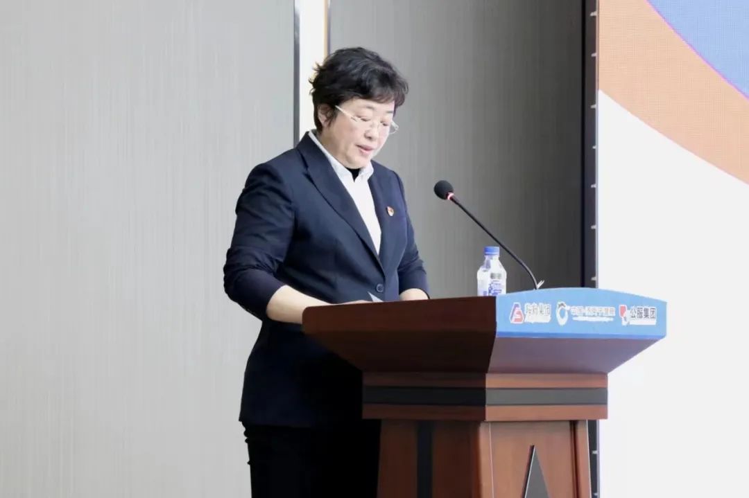 鞍勤集團、溫泉集團、公服集團2023年新任干部任前集體談話及集體送任儀式圓滿結(jié)束
